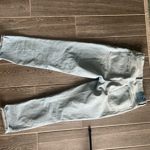 A&F Boyfriend mid rise jeans - Picture 10 of 12